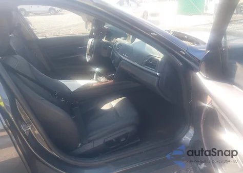 2013 BMW 328I из США, поврежденный, VIN WBA3C1G55DNN93582